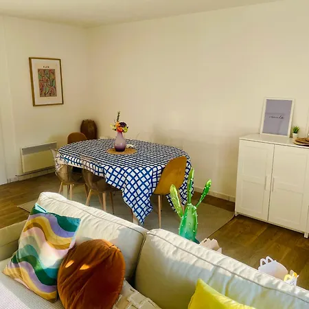 Nyaraló Maison Au Calme Avec Jardin Proche Tram *