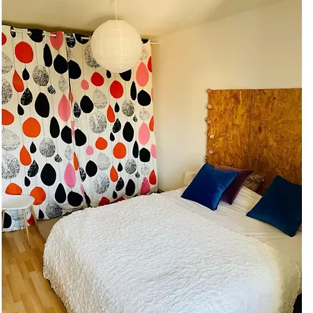 Maison Au Calme Avec Jardin Proche Tram *